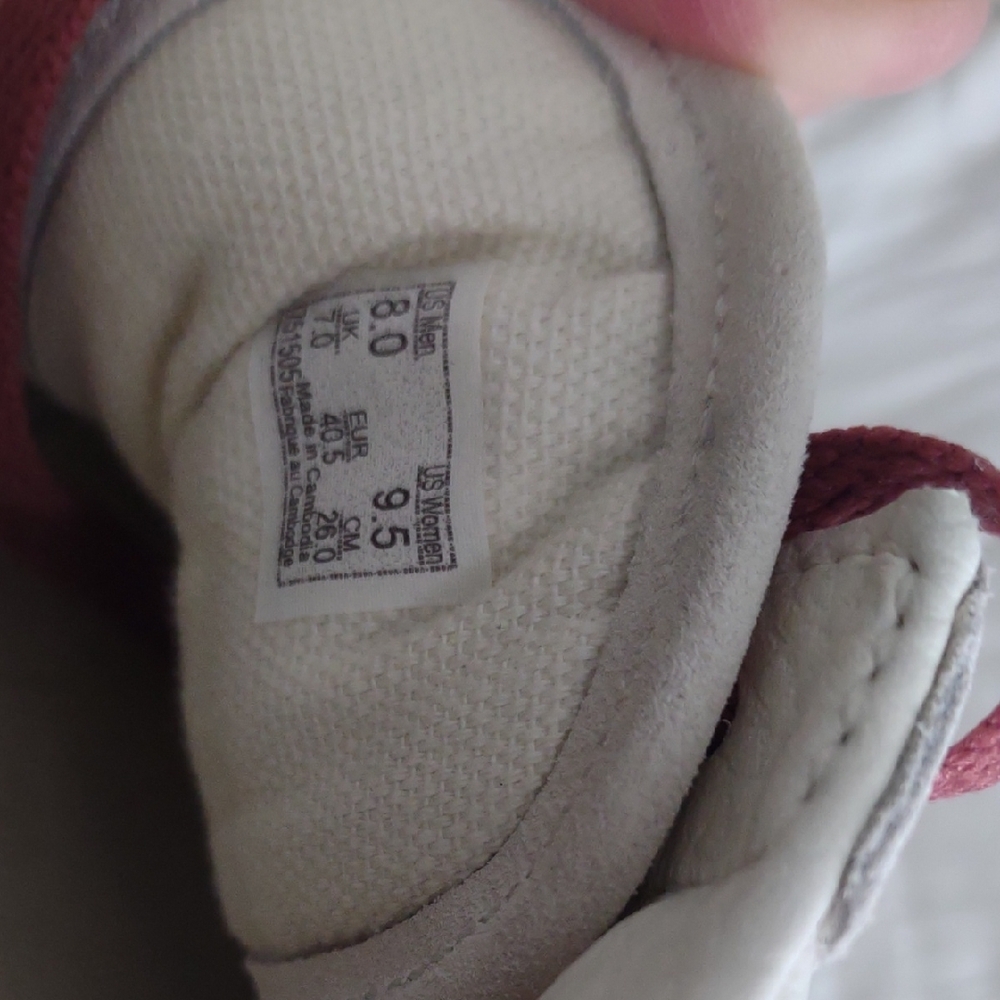 Vans White and Red Sneakers - Picture 5 of 5